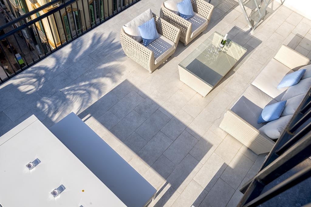 Mercedes Penthouse In By Solaga Homes Apartament *